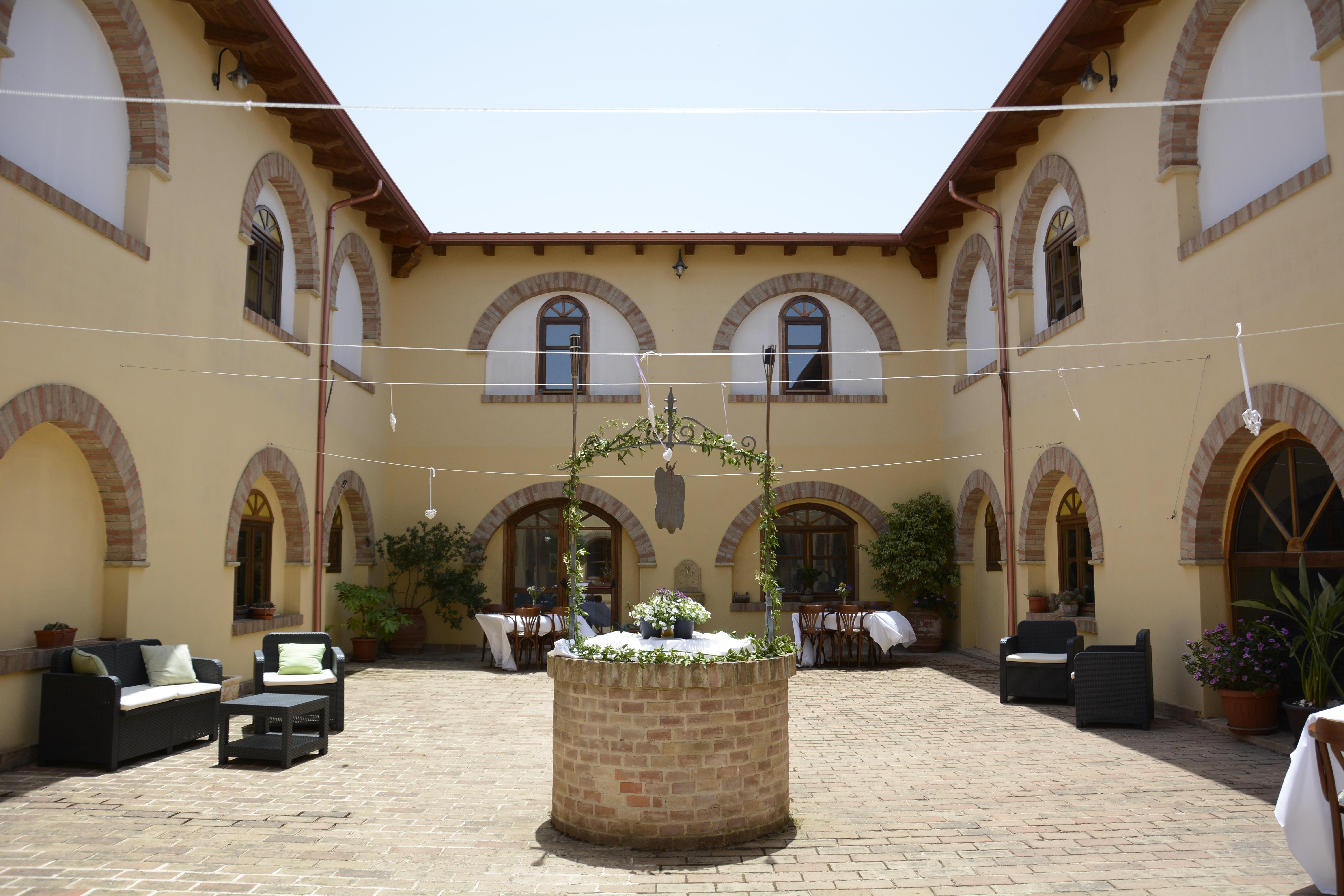 Hotel Funtana Noa Villanovaforru Buitenkant foto