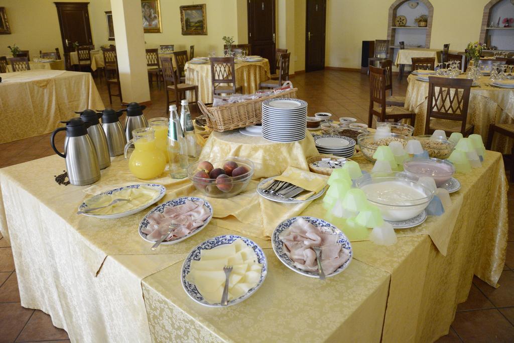 Hotel Funtana Noa Villanovaforru Buitenkant foto